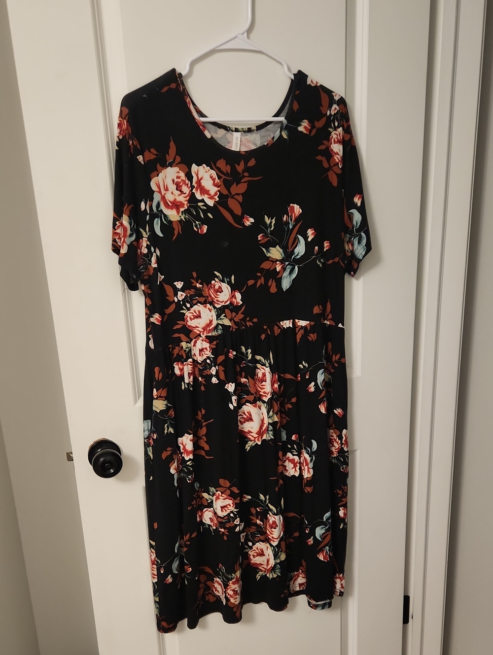 Black Floral Short Sleeve Midi Dress